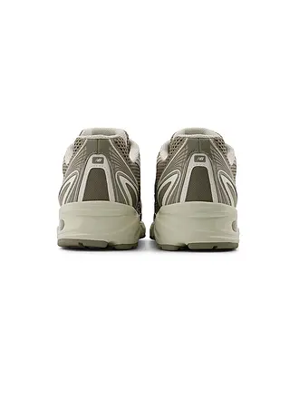 NEW BALANCE | Sneaker 740 | olive